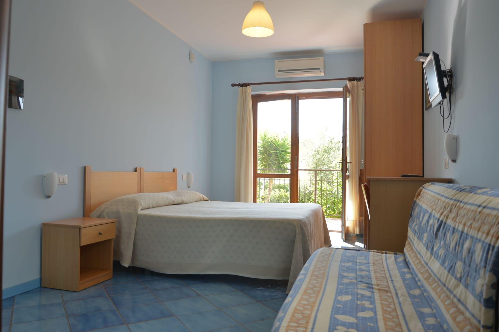 Larus Hotel Санджинето Екстериор снимка