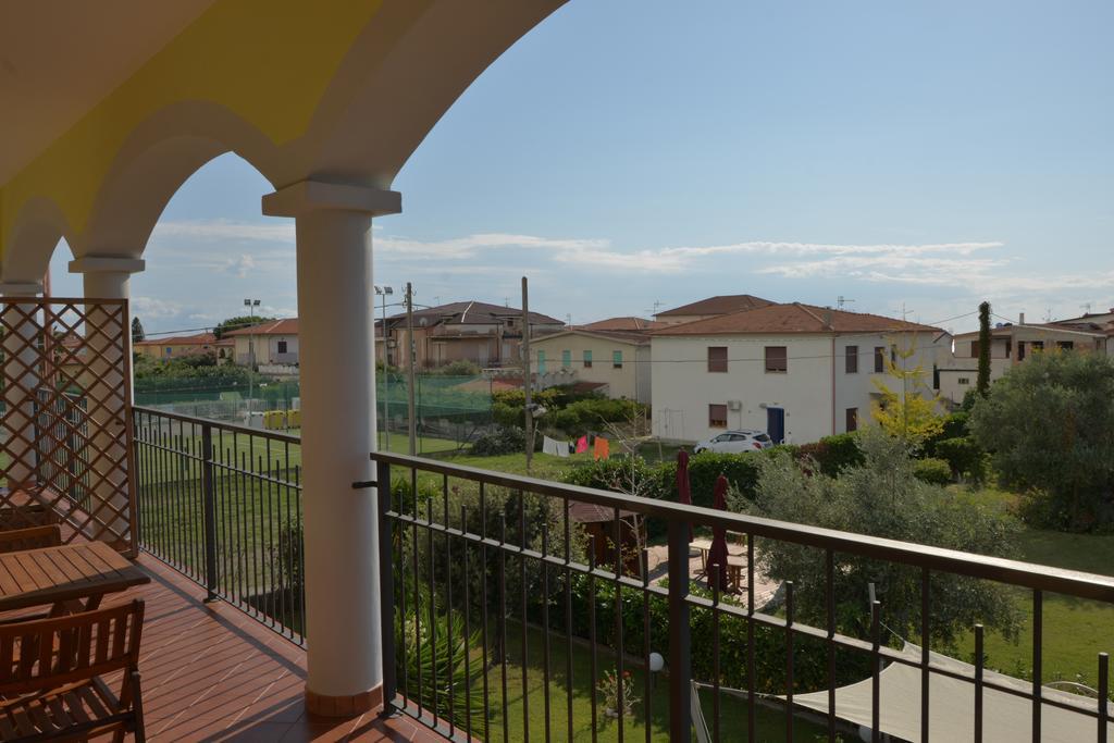 Larus Hotel Санджинето Екстериор снимка