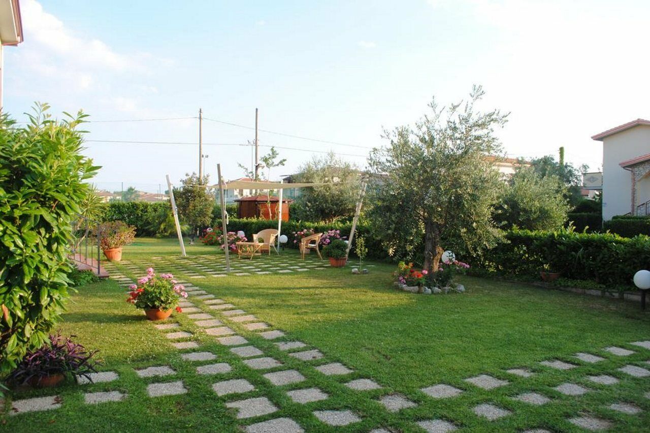 Larus Hotel Санджинето Екстериор снимка
