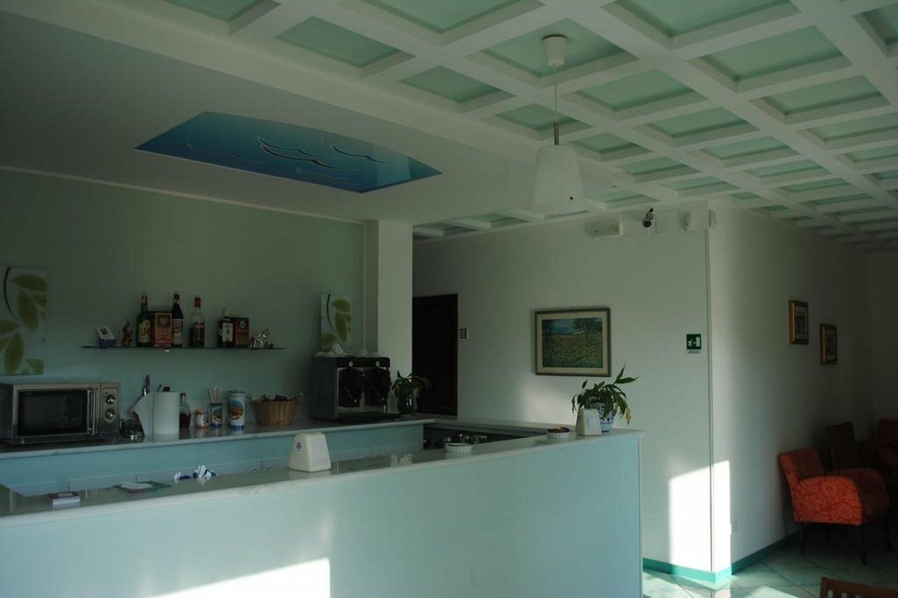 Larus Hotel Санджинето Екстериор снимка